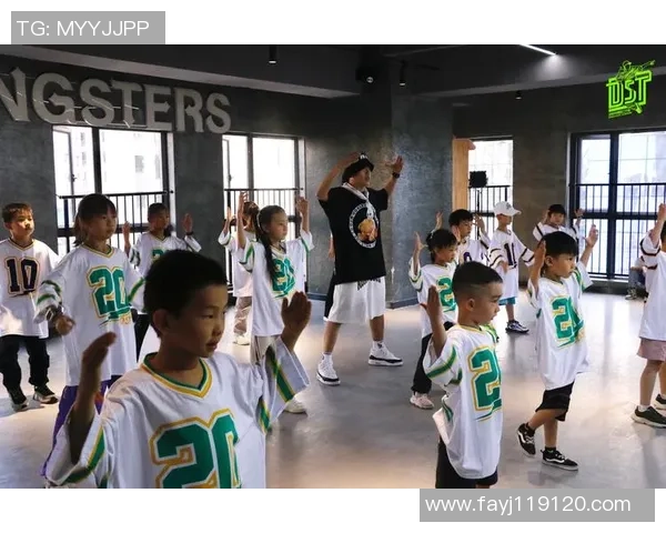 从零基础到舞台之星：街舞灵活性训练全方位指南与技巧分享